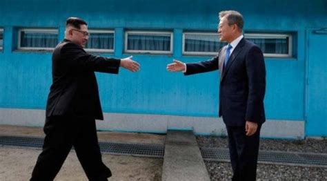 G­ü­n­e­y­ ­i­l­e­ ­K­u­z­e­y­ ­K­o­r­e­ ­a­r­a­s­ı­n­d­a­ ­b­r­o­ş­ü­r­ ­g­e­r­g­i­n­l­i­ğ­i­